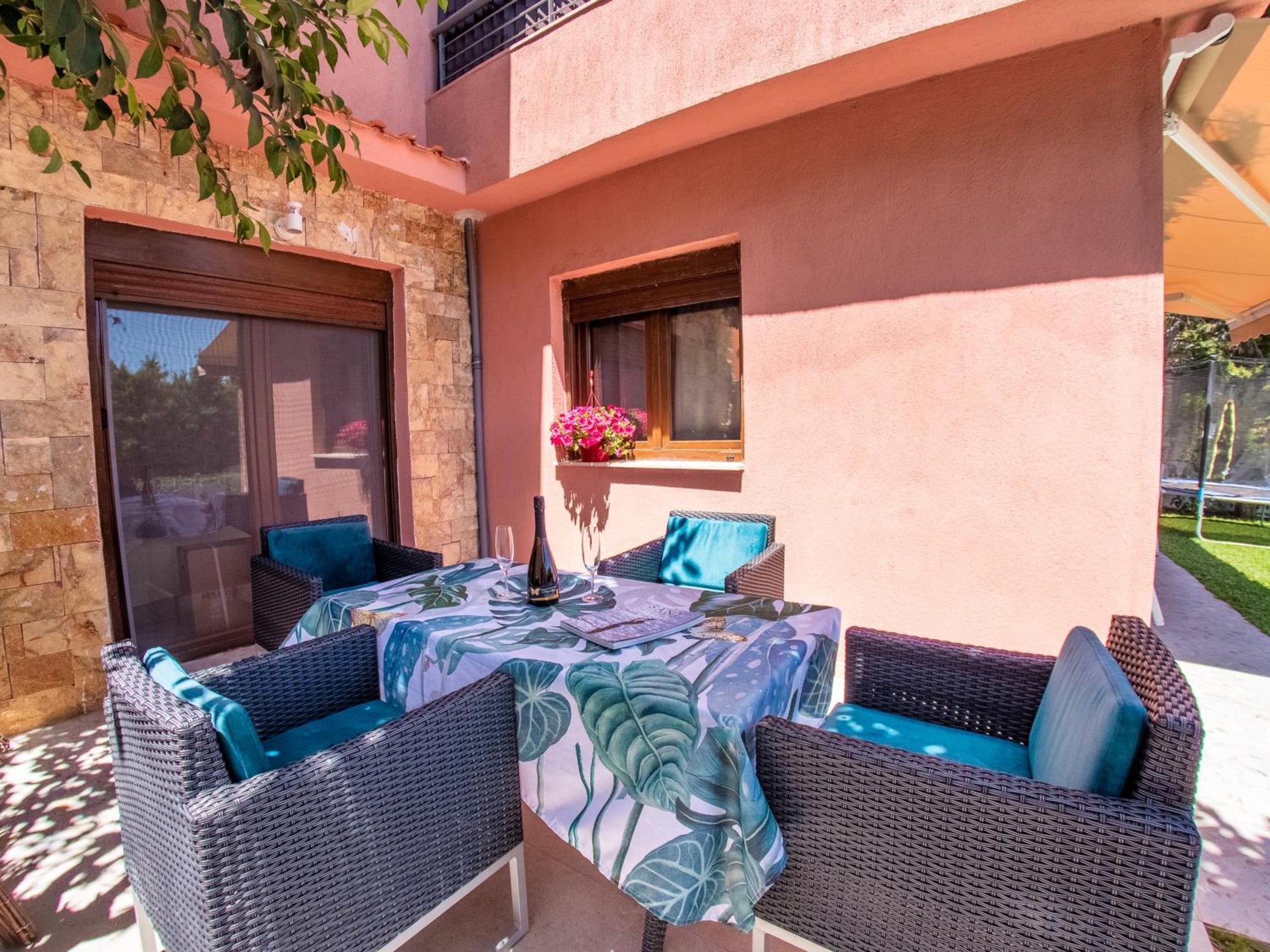Deluxe Sani Relax Villa Eksteriør bilde